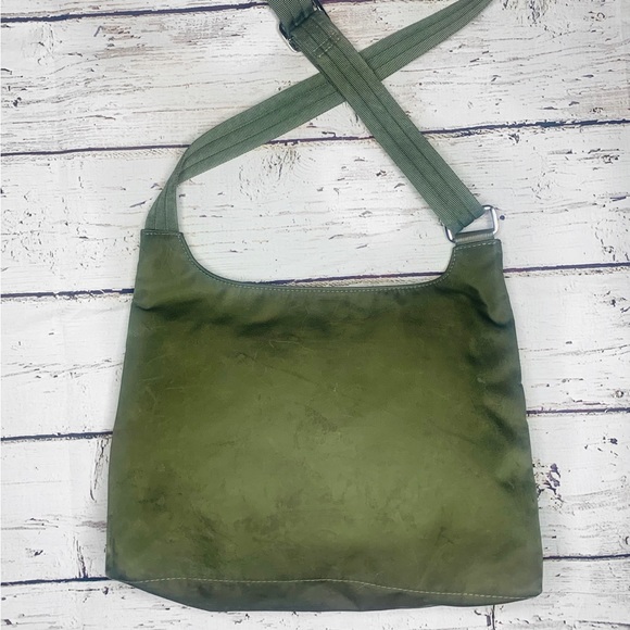 ❌SOLD❌ Longchamp Le Pliage Nylon Crossbody Olive Green - Picture 3 of 7